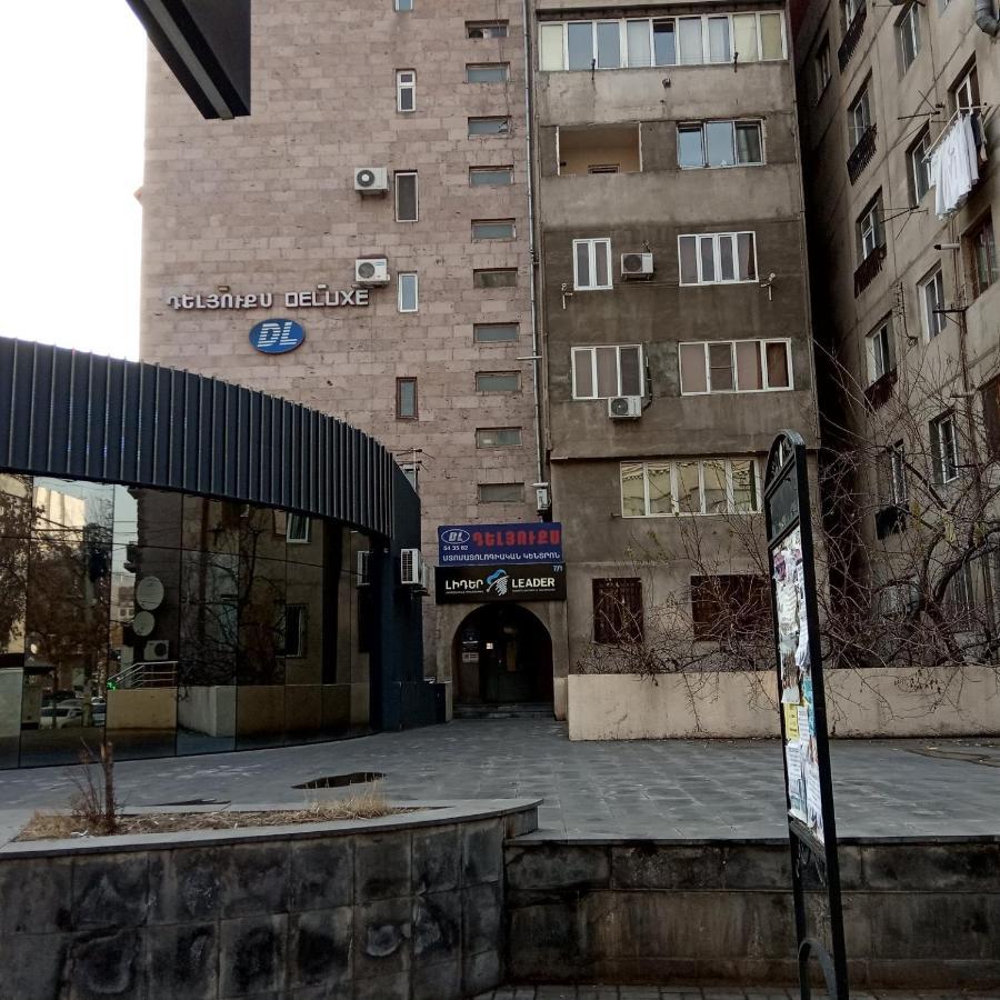 Apartament Lily'S Loft Erywań Zewnętrze zdjęcie